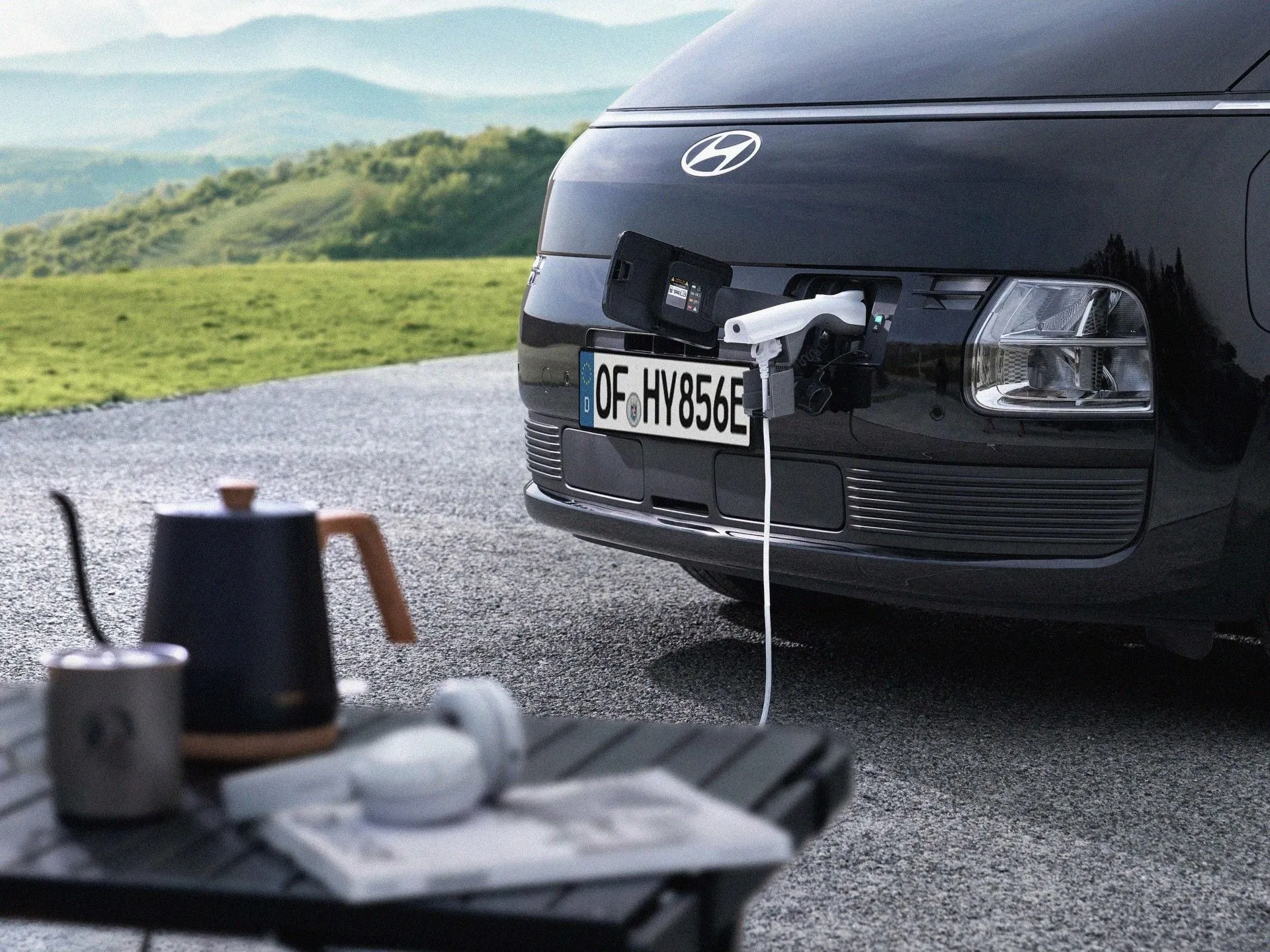 Hyundai STARIA Elektro – Details 1 (KI-generiert)