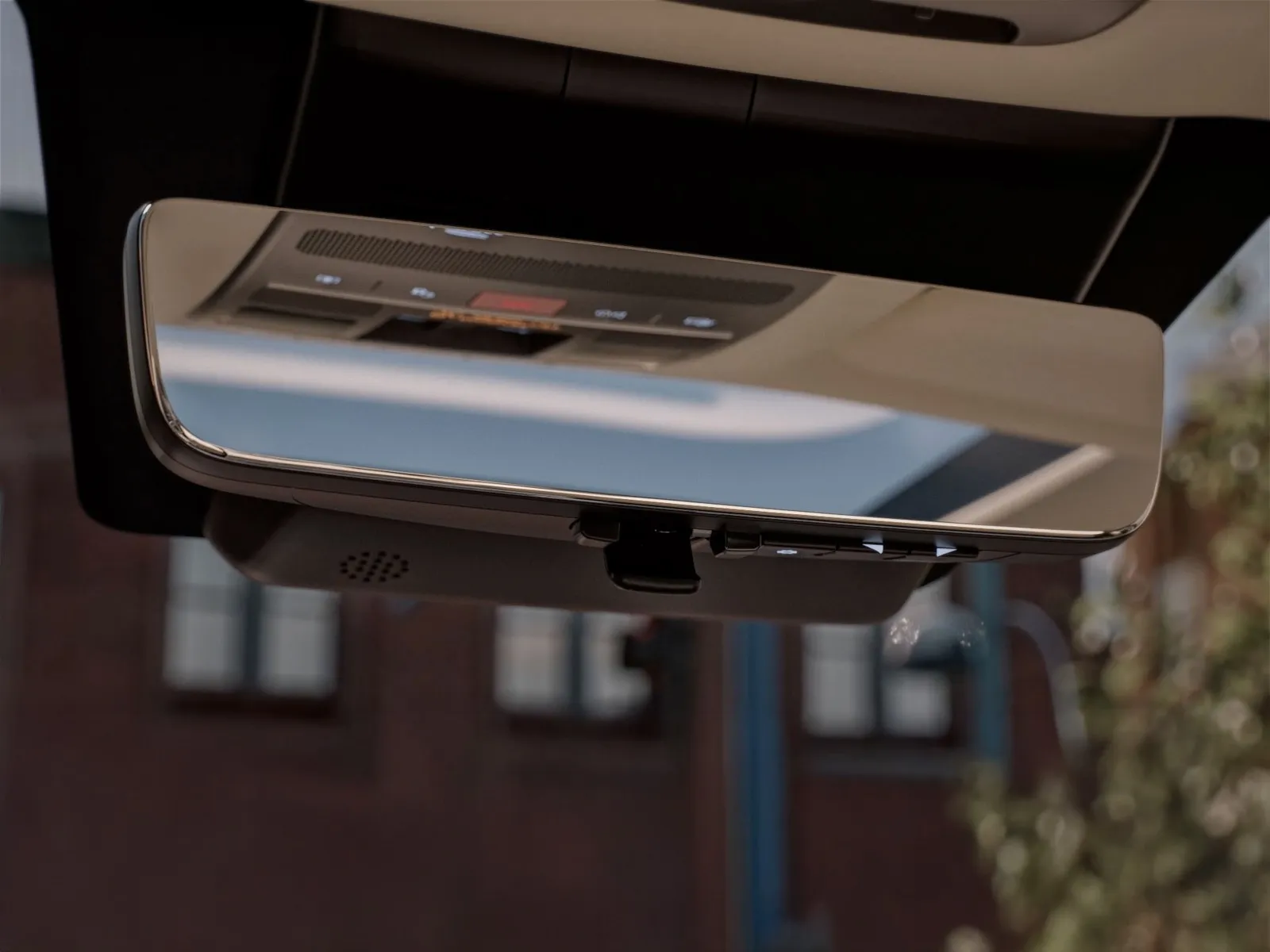 Hyundai SANTA FE – Details 2