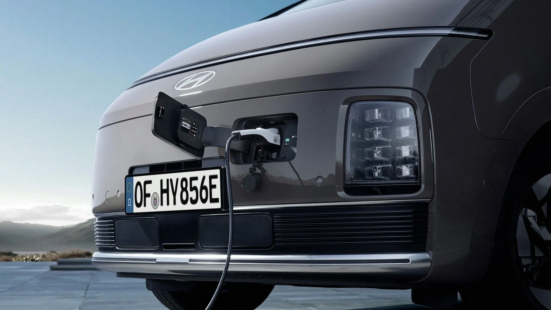 Hyundai STARIA Elektro – Exterieur 2 (KI-generiert)